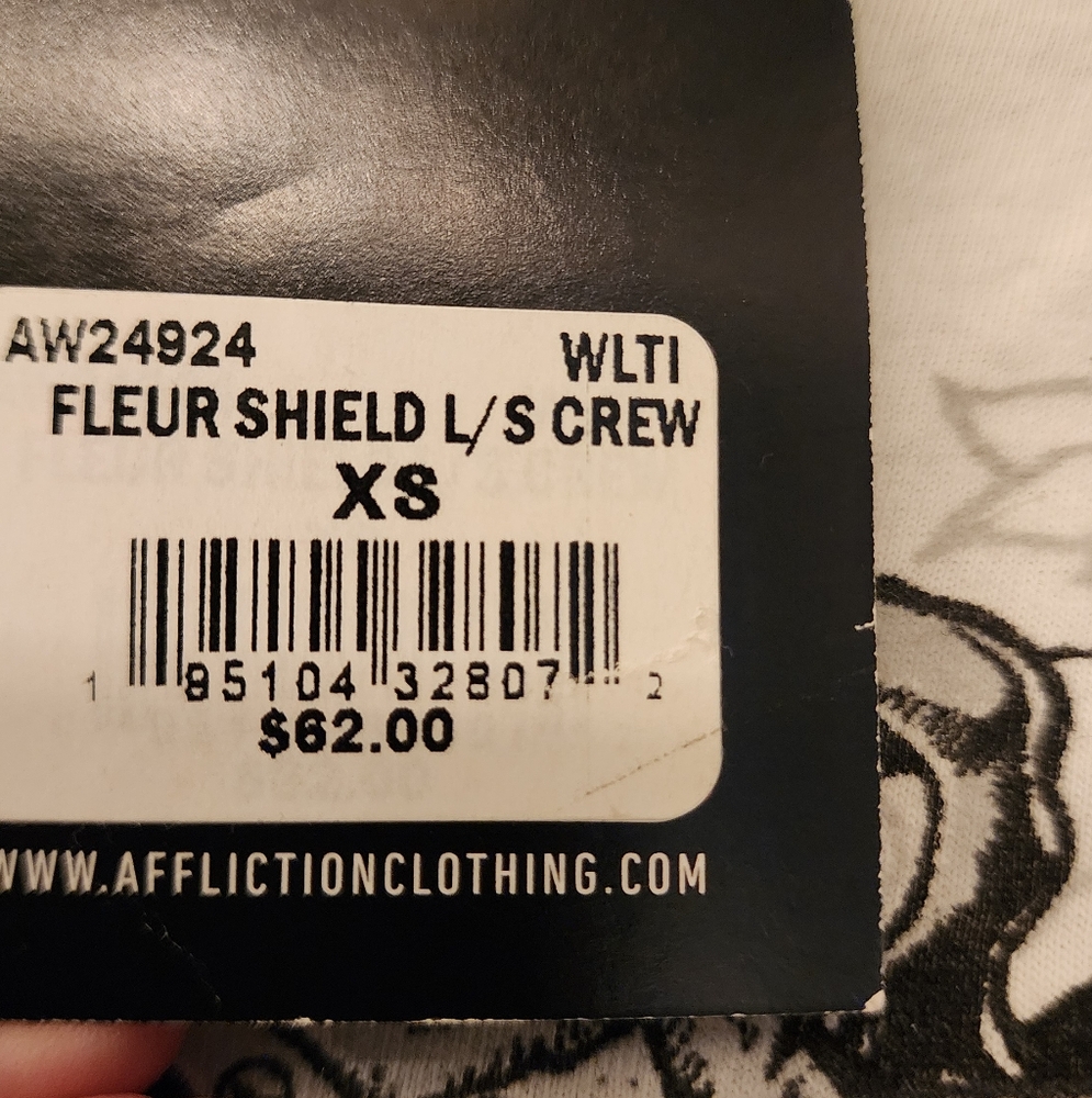 Affliction Fleur Shield lpng sleeve graphic embellished T-Shirt size XS - Picture 10 of 11